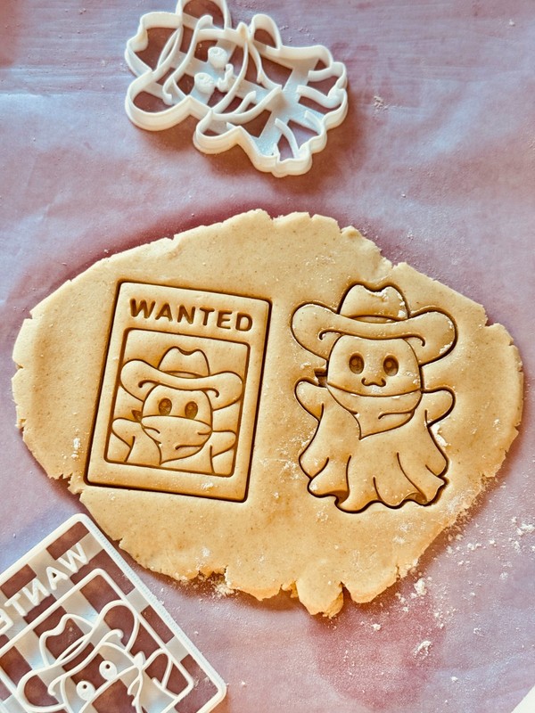 Cowboy Ghost Cookie Cutters Set (2pcs) – Wanted Outlaw Halloween Party gallery