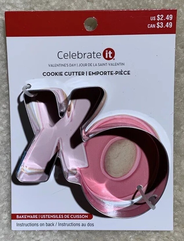 NEW Celebrate It Valentine’s Day Cookie Cutter XO Hugs & Kisses I Love You