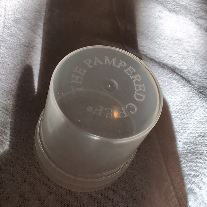 Pampered Chef Easy Accent Decorator Replacement Clear End Cap Lid Part #1775 gallery