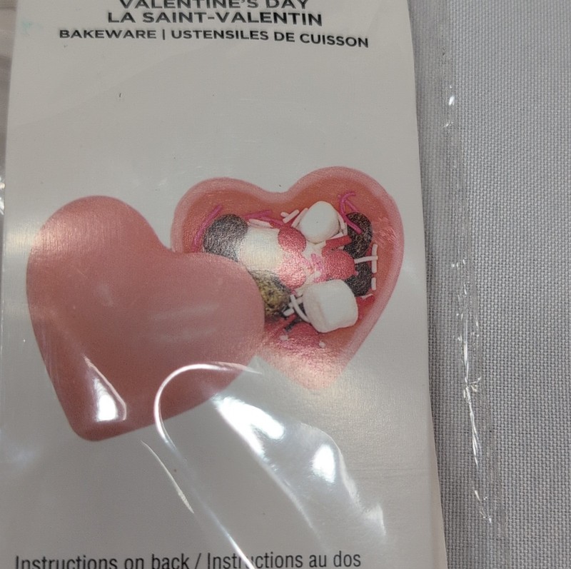 Celebrate It Valentine's Day Heart Plastic Chocolate Mold Set with Inserts gallery