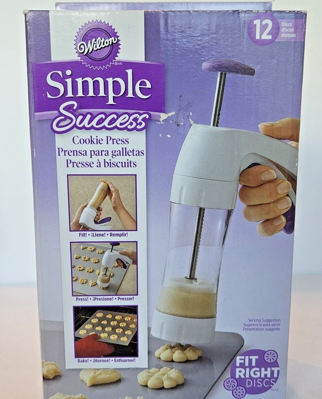 Wilton 13 Piece Simple Success Cookie Press Set 12 Fit Right Discs gallery