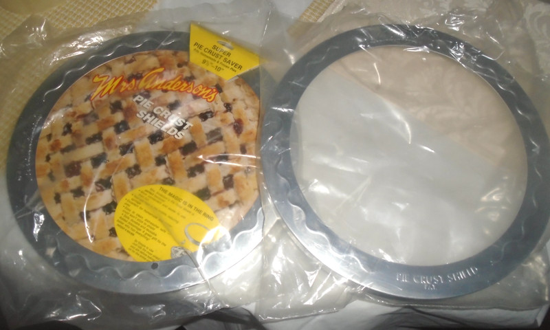 2 Mrs. Anderson’s Baking Pie Crust Protector Shields, 9 1/2 to 10 inch