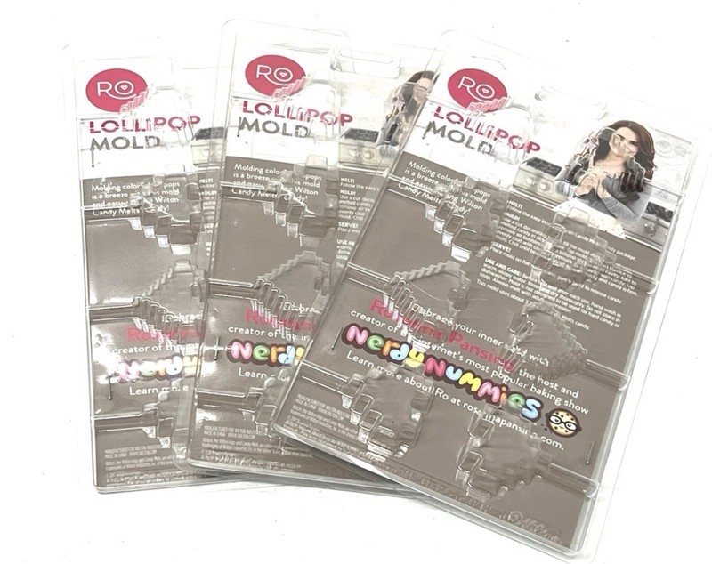 Wilton Emoji Heart Molds pack of 3 molds gallery