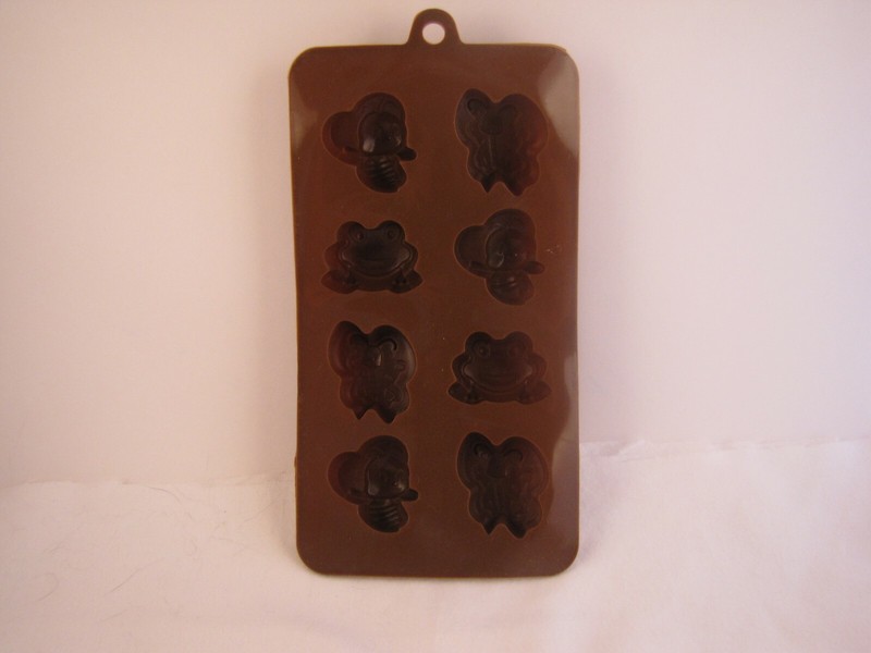 Silicone candy molds Bees and Frogs - Super Cute! Brand new! gallery