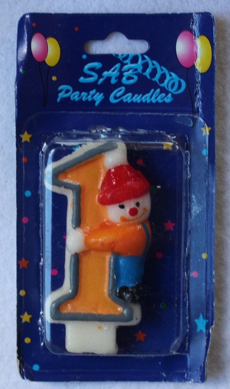 Set of 10 Numerical Birthday Candles (numbers: 0,1,2,3,4,5,6,7,8,9) gallery