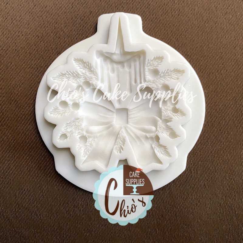 Candle With Bow, Leaves, and Ornaments Silicone Mold / Christmas-Themed Silicone gallery