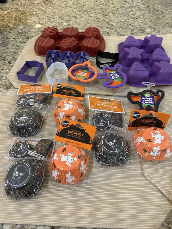 Wilton Halloween silicone molds Cupcake Liners, cookie cutters lot.Oven-Safe New