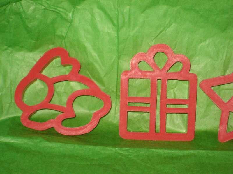 6 Red Plastic Christmas CookieCutters Tree Gingerbread Man Woman Gift Star Bunny gallery