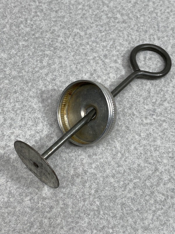 Cake Decorating Tool Icing Set Push Handle Canister, 6 Tips, Flower Nail Vintage gallery
