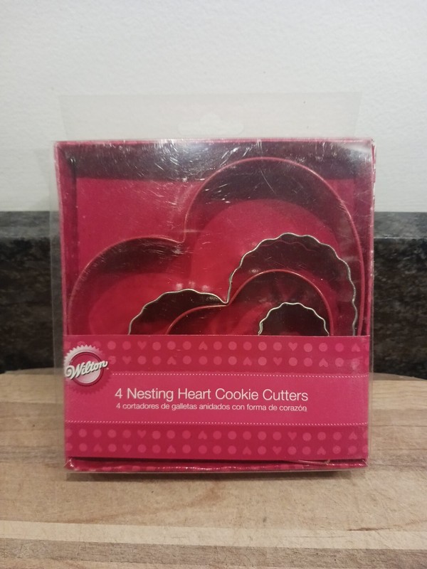 Wilton 4 Pc. Nested Cookie Cutter Set Heart Valentines Wedding Shower NEW!