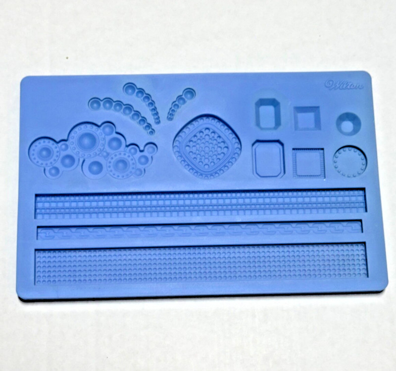 Wilton Silicone Geometric Designs Fondant and Gum Paste Mold – Cake Decorating