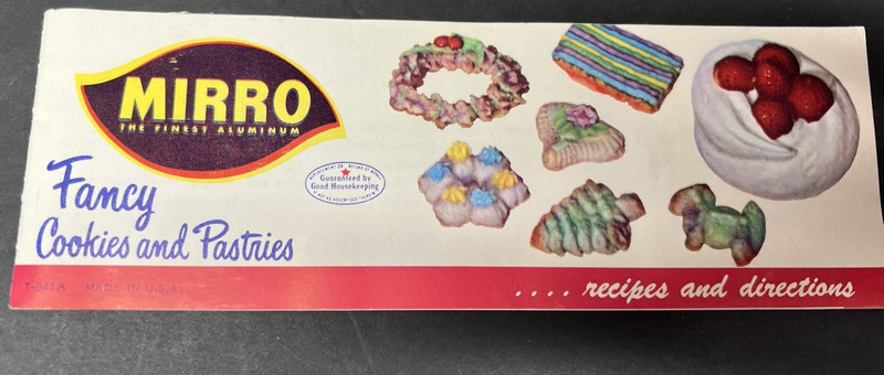 Vintage Mirro Cookie Pastry Press 12 discs 3 Pastry Tips In Box w Book 358-AM gallery