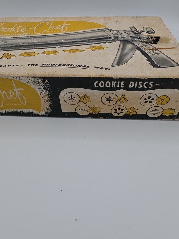 13 Lot Vintage Cookie Chef Trigger Quick Press 7 Discs 3 Icing Tips In Box gallery
