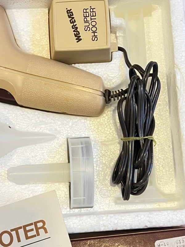 Wear Ever Super Shooter Electric Cookie Pastry Press Gun In Box #70123 Vintage gallery