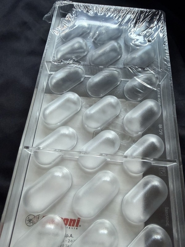 Pavoni Bonbons Antonio Bachour K943 Pill chocolate mold. gallery