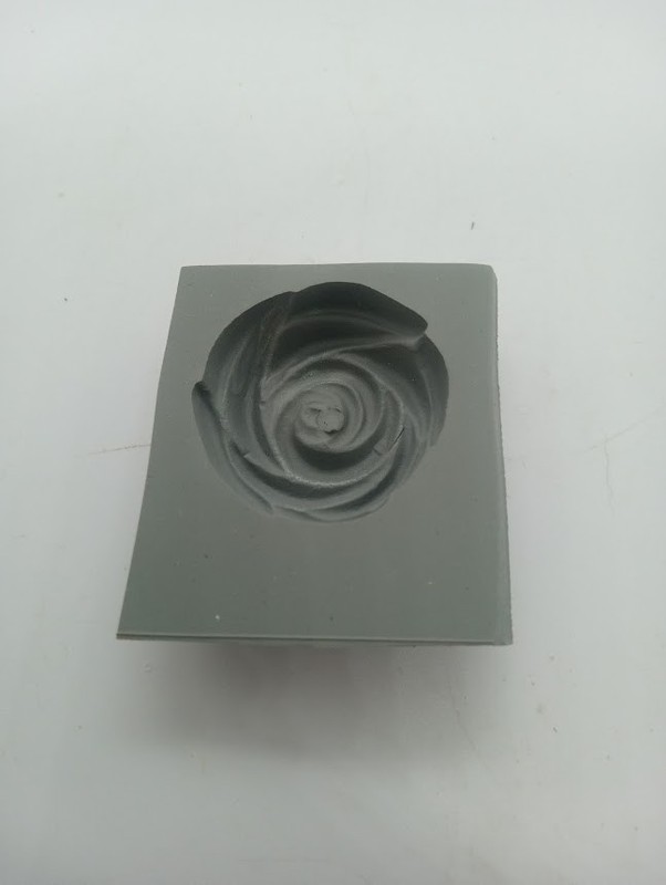 Voorhees Rubber Molds Cream Cheese Mint Candy CHOICE OF Rose Leaf Bell Wreath