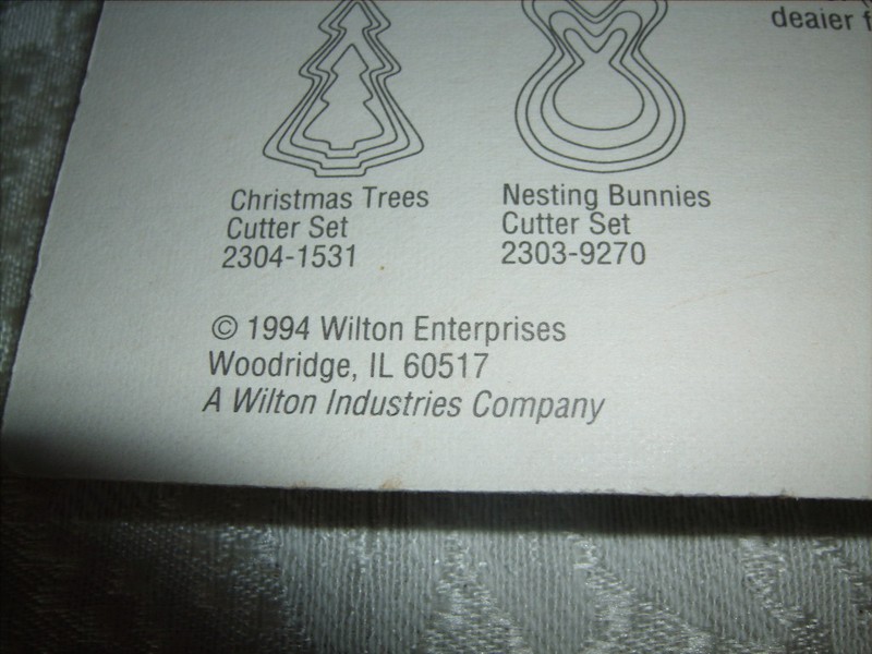 4 Vintage Wilton DINOSAUR Graduated Size Cookie Cutters NEW in PACKAGE gallery