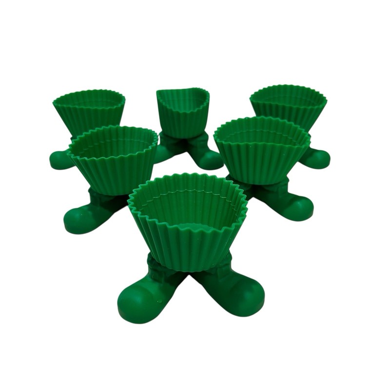 6 Wilton Christmas Santa Boot Silly Feet Silicone Baking Cups Green Holiday