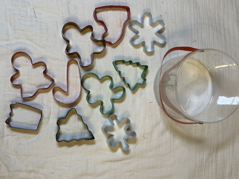 10 Piece Christmas Themed Cookie Candy Molds Cutter Set Holiday Baking