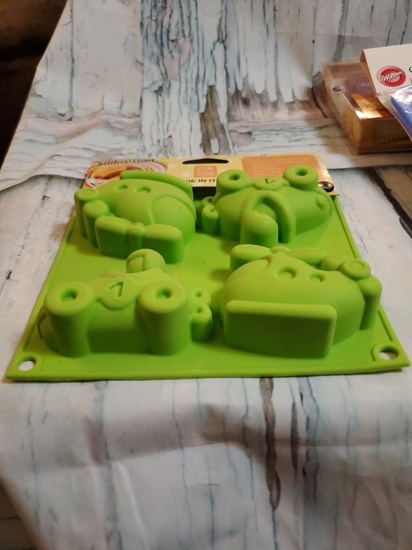 3 New Silicone Molds For Cake Or Candy gallery