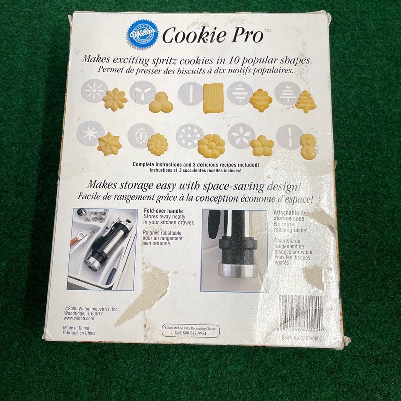 Wilton Cookie Pro 2104-4002 Stainless Steel and Aluminum Manual Press 10 Shapes gallery