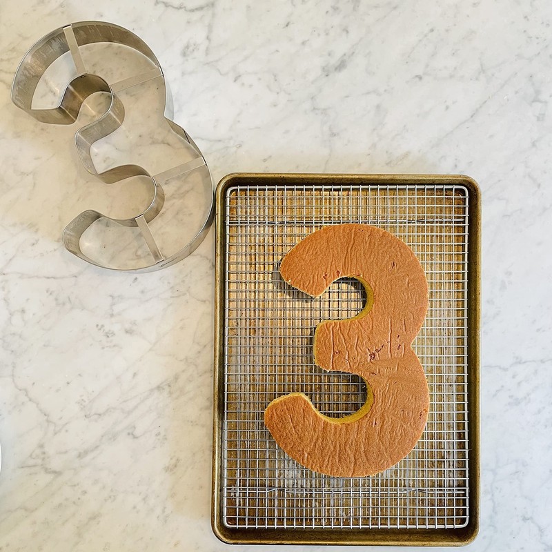 Extra Large Number 4 Cake Cutter gallery