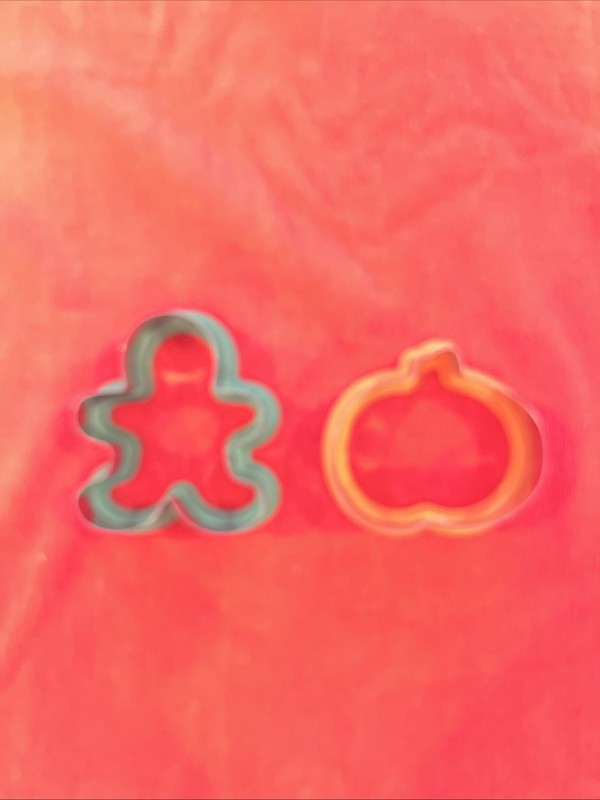 Gingerbread Man Boy & Pumpkin Comfort Grip Cookie Cutter by Wilton Christmas gallery