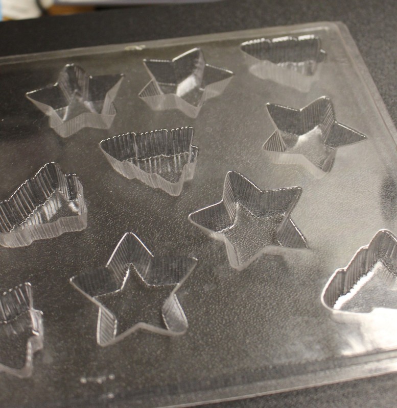 Christmas Trees and Stars Candy Mold – Plastic – Used