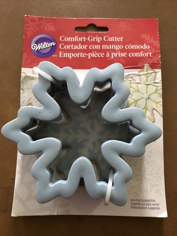 SNOWFLAKE Christmas Cookie Cutter Wilton Comfort Grip #2310-592 Holidays