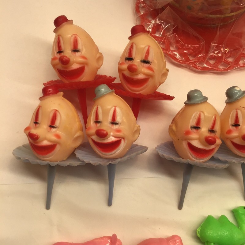 Lot Vintage WILTON CHICAGO Cake Toppers Circus Carousel, ANIMALS, Clown, More gallery