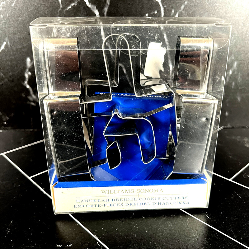 Set of 4 Williams-Sonoma Hanukkah Dreidel Cookie Cutters NIB gallery