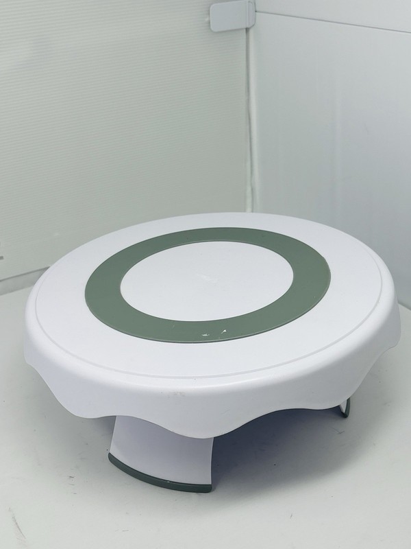 Wilton Cake Turntable Stand, High and Low Spinning, Plastic, 12.7 in. gallery
