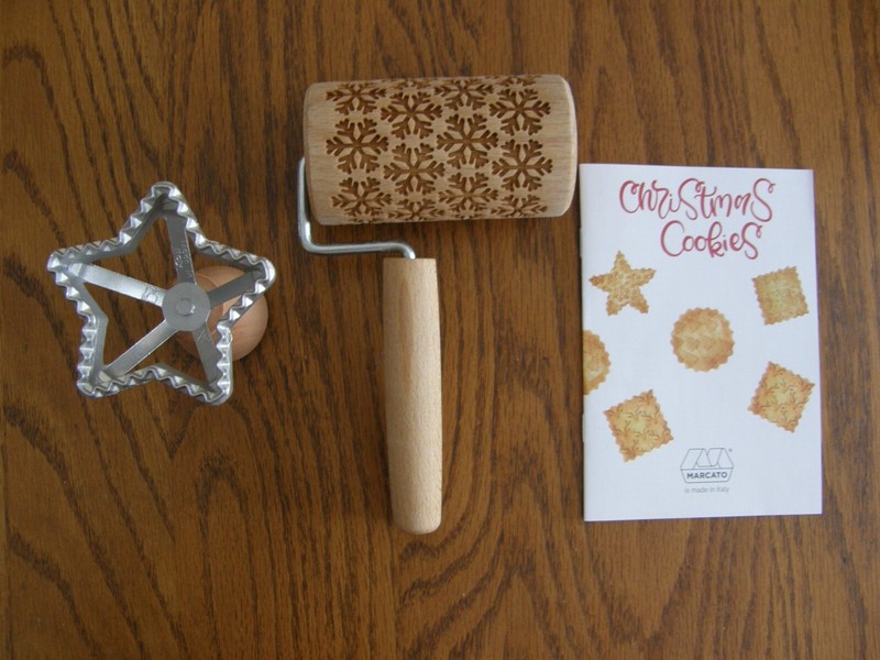 Williams Sonoma Marcato Christmas Cookie Set, Embossed rolling pin & Cutter-New