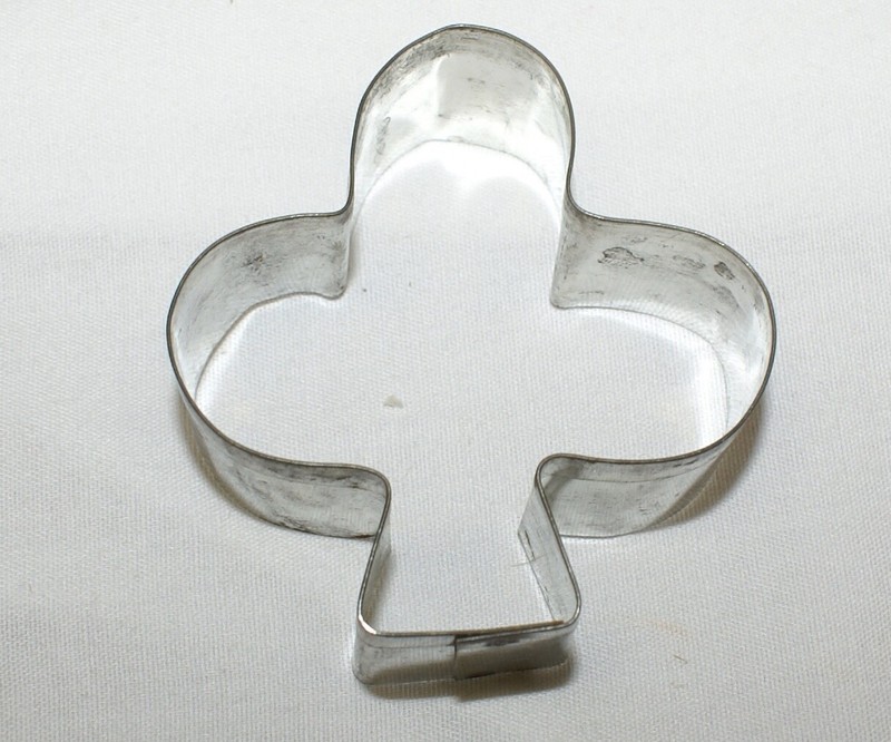 VTG Cookie Cutters St Patrick's Day Irish Club Clover Shamrock Biscuit Aluminum gallery