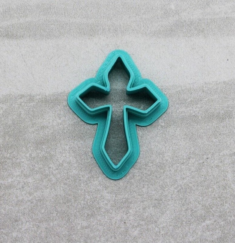 Christian Cross Cookie/Clay Cutter – Style A | 0.25″ to 5.5″ Size Options