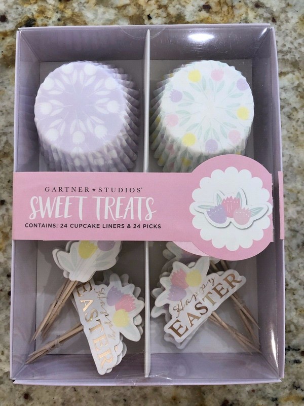 Gartner Studios Hoppy Treats 24 Cupcake Liners & Picks NIB