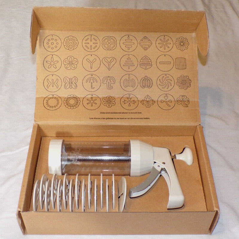Pampered Chef Cookie Dough Press Gun 16 Disc Molds Model 1525 White Holidays