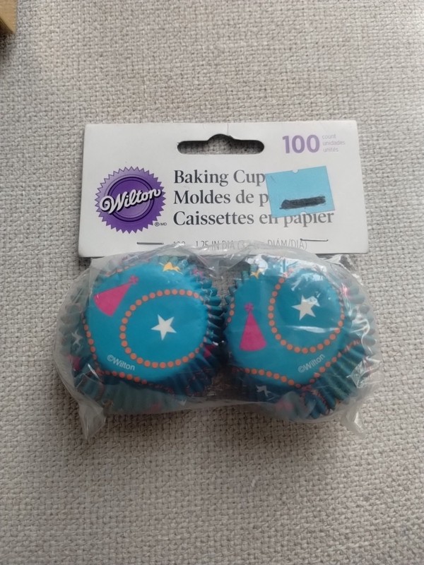 Birthday Hat Mini Cupcakes Liners Baking Cups 100 ct New