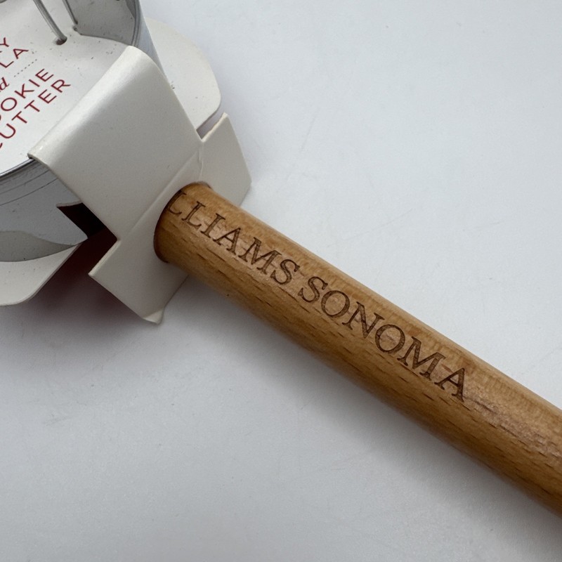 Williams Sonoma Spatula + Cookie Cutter Snowman Winter Baking Gift Set gallery