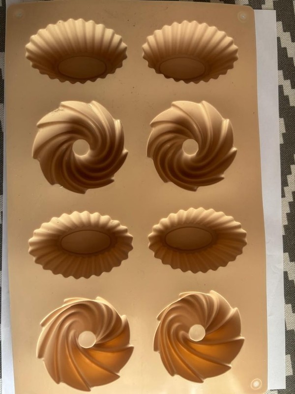 Silicone For Cake with 8 Round Cavities for Crafting Homemade Chocolates Bakery gallery