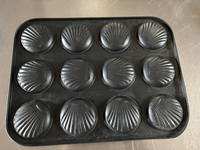 12 Cavity Sea Shell Pastry Tray Mold Cake Mix Perfect To Use For This Mold gallery