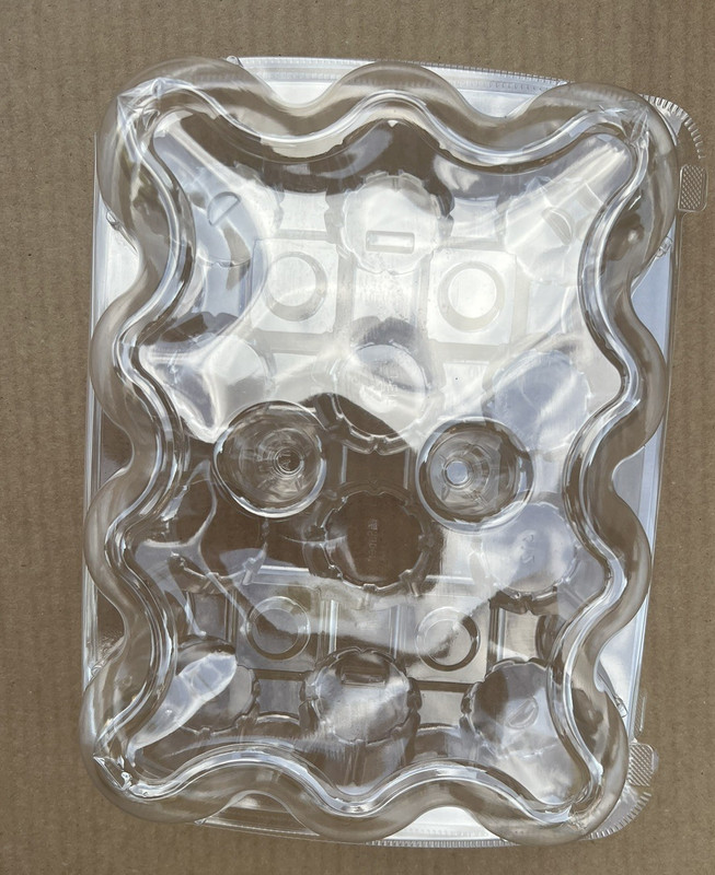 Sabert Clear Hinged 12 Count 2.5" Cupcake Container HKP412N DAMAGE BOX Lot of 70 gallery
