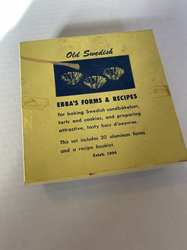 Old Swedish Ebba’s Forms & Recipes 17 Mini Holiday Baking Molds Vintage