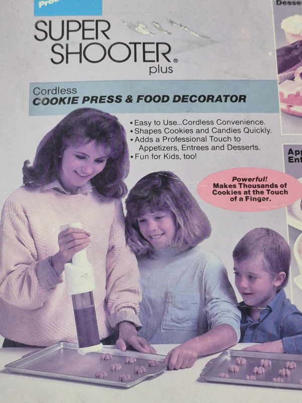 Proctor-Silex SuperShooter Plus Cordless Cookie Press&Food Decorator complete gallery