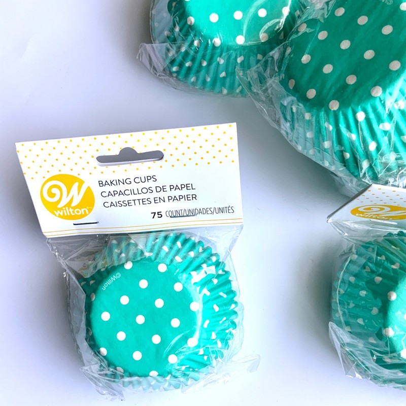 Lot of (6) Packages NIB Wilton Cupcake Liners; Paper; 75/package gallery