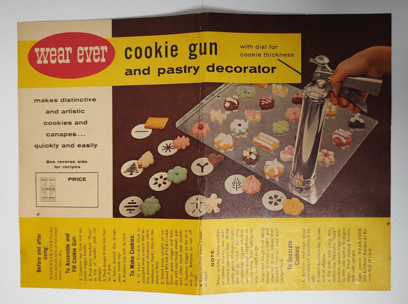 Vtg Wear-Ever Cookie Gun & Pastry Decorator Set No 3365 9 Discs 3 Nozzles gallery