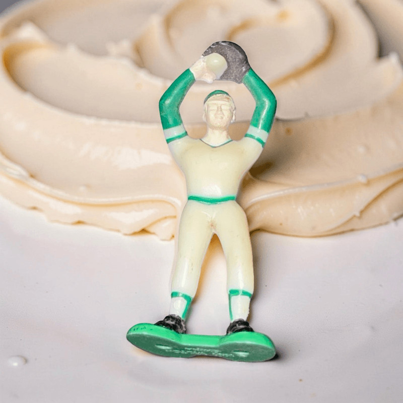 Vintage 1980s Wilton Baseball Player Pitcher Green Cake Topper Figure 1.25” A53 gallery