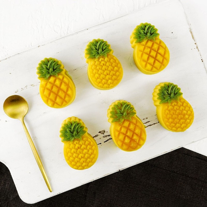 50g Plastic Material Mooncake Moulds DIY Mooncake Stamps Cute Pineapple Shaped gallery