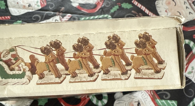 1990 Wilton Santa’s Sleigh & Reindeer Cookie Kit With Book NOS gallery