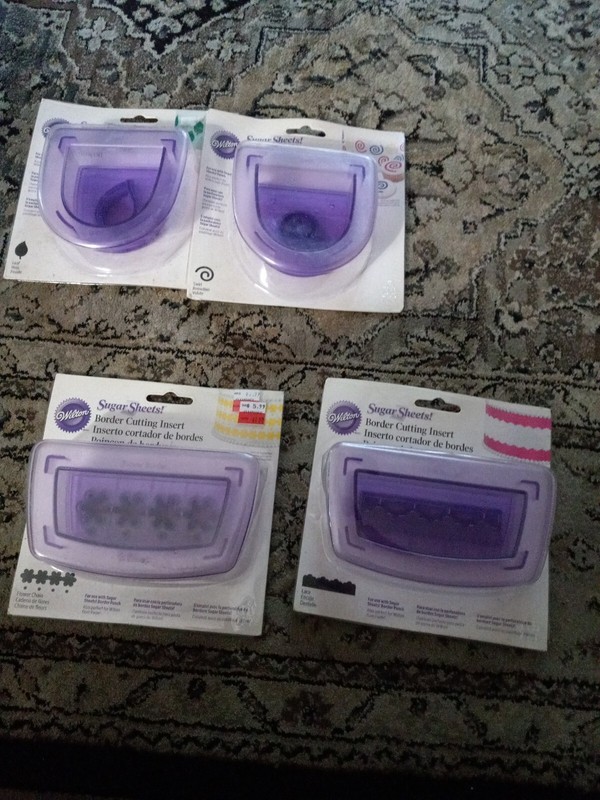 Wilton Cake Decorating Sets – Sugar Sheets – Insert, Cutter, Punch Set, lot of 4
